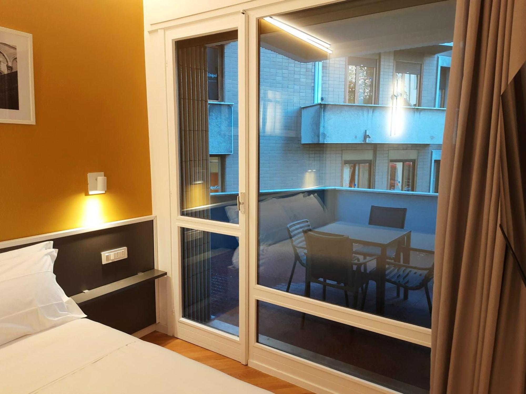 Mako Suites - Centro E Stazione Monza Zimmer foto
