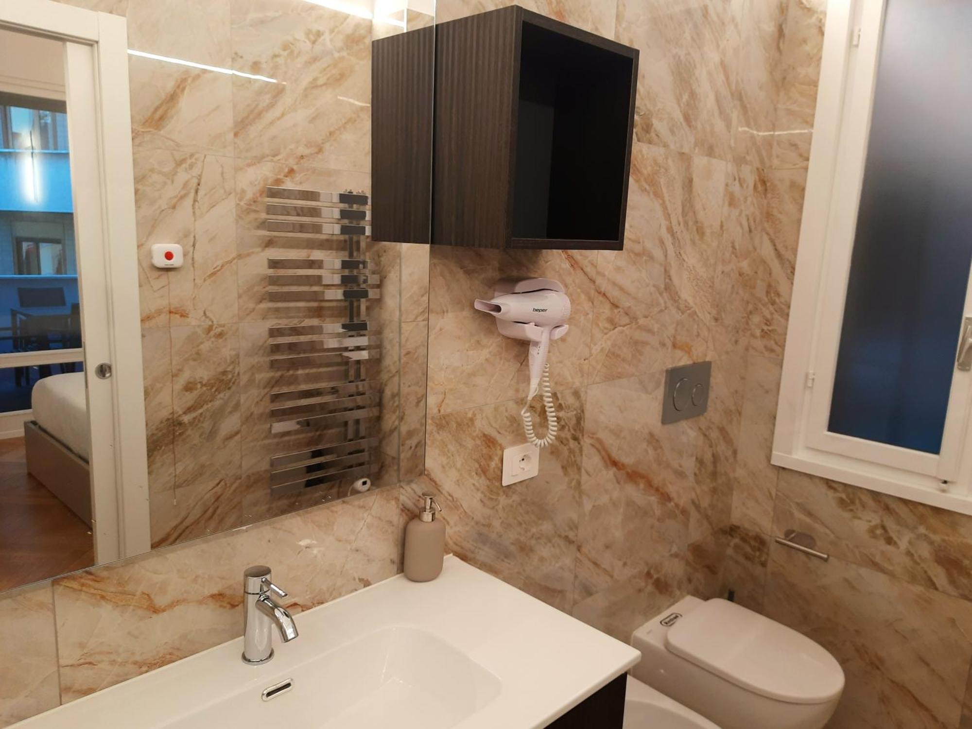 Mako Suites - Centro E Stazione Monza Zimmer foto